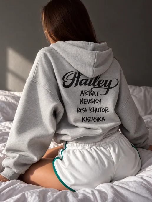 Hello HAILEY Худи оверсайз с принтом и капюшоном серое, серый, фото 4